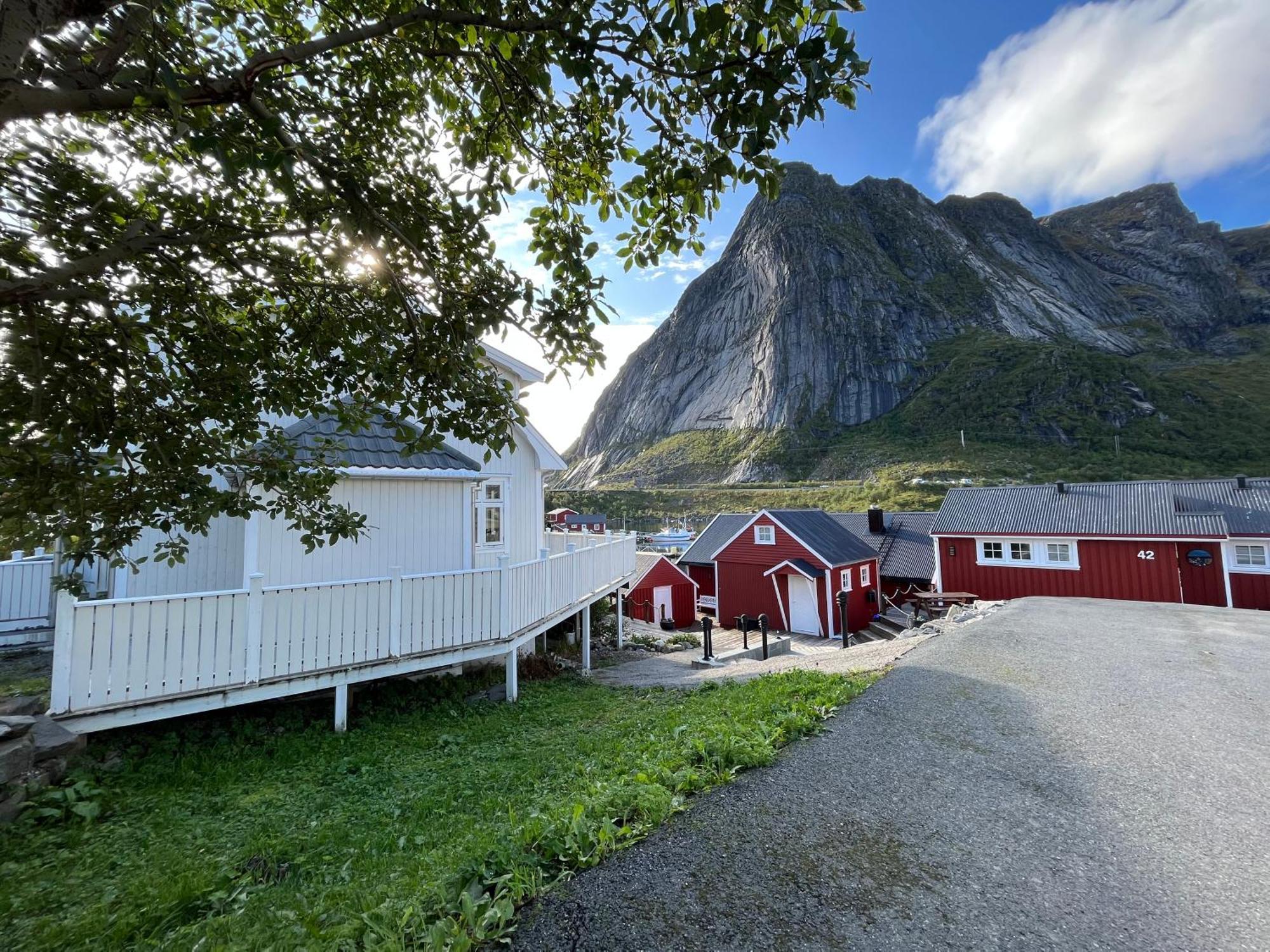 Husly Reine - Your Home With Reinebringen View Luaran gambar