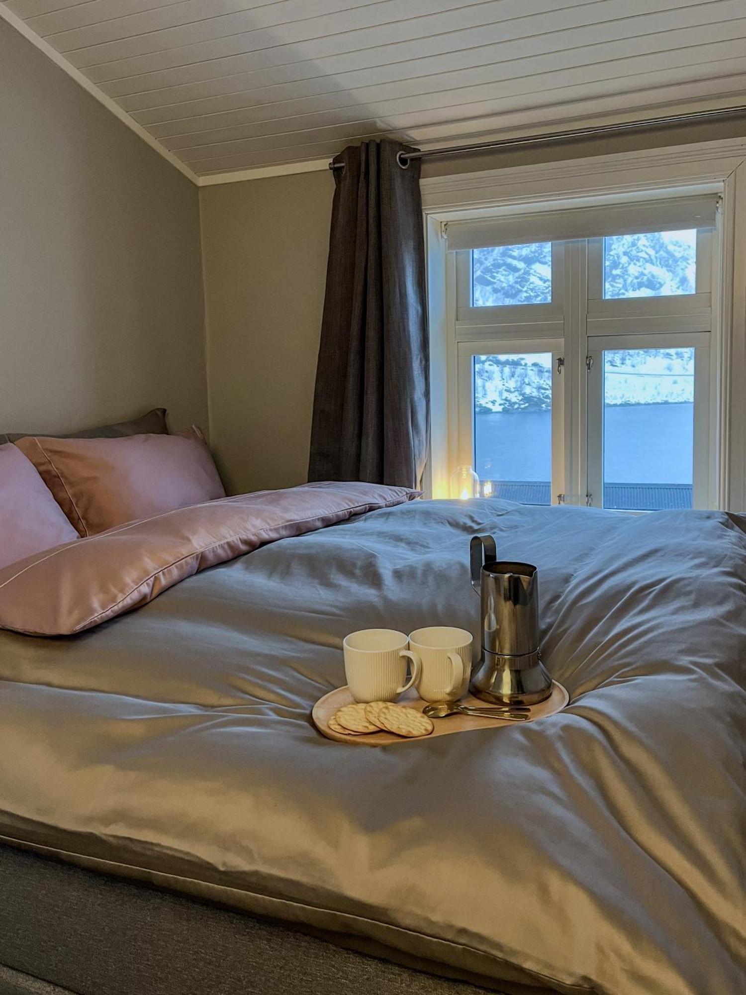 Husly Reine - Your Home With Reinebringen View Luaran gambar