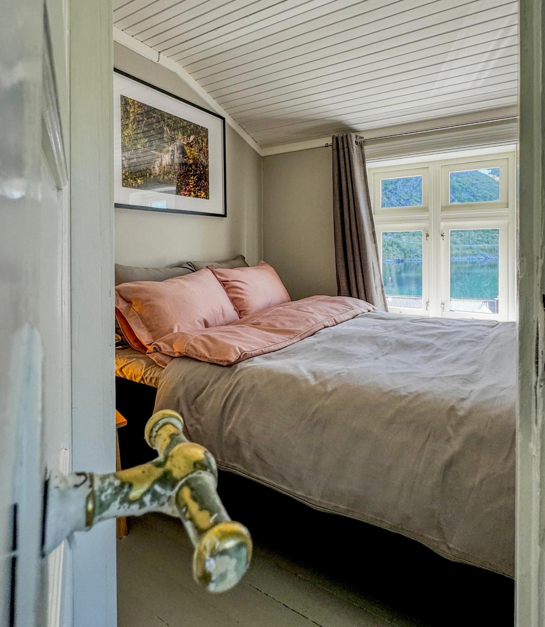 Husly Reine - Your Home With Reinebringen View Luaran gambar